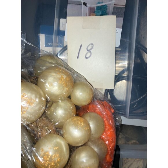 VTG 60’s MCM Extra Large Purple & Clear & White Lucite Acrylic Grapes 3 Clusters - Picture 15 of 15